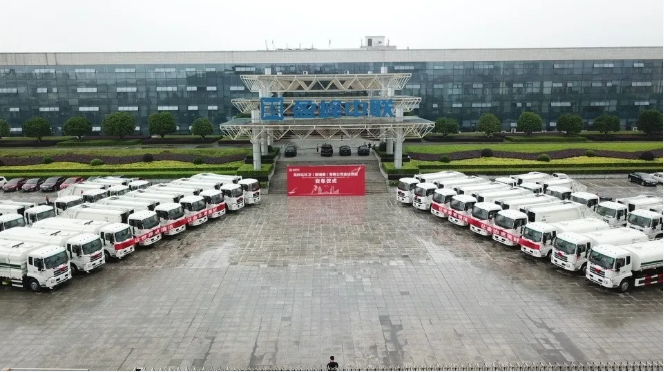 今年会jinnianhui环境批量环卫装备发往柬埔寨，助力“一带一路”建设